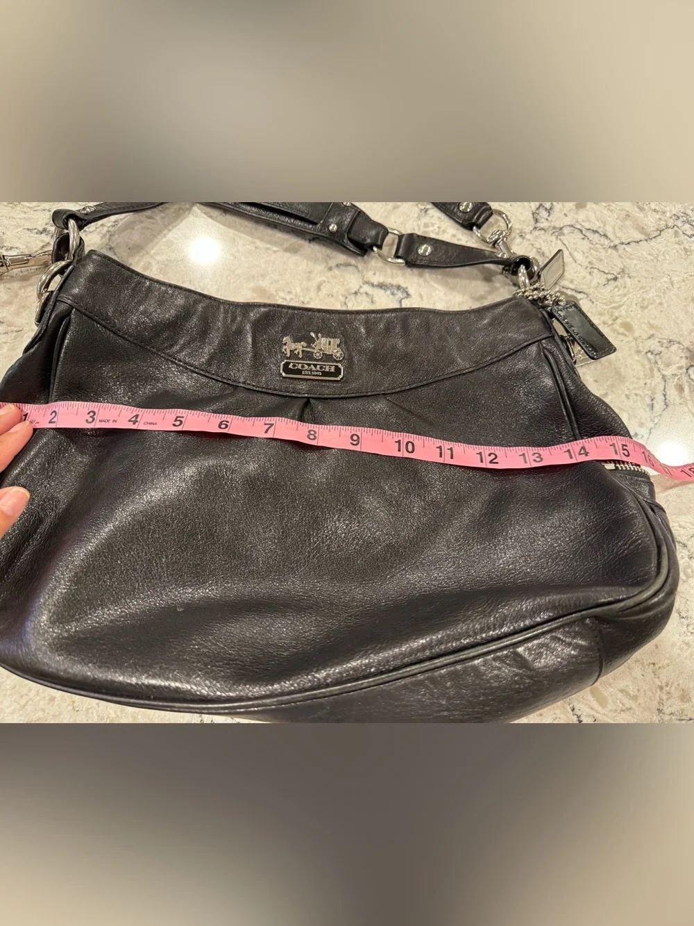 Vintage COACH Madison Shoulder Handbag Classic Black Leather 13250 Purple Lining
